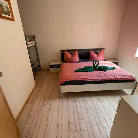 Ocheleck Apartment *