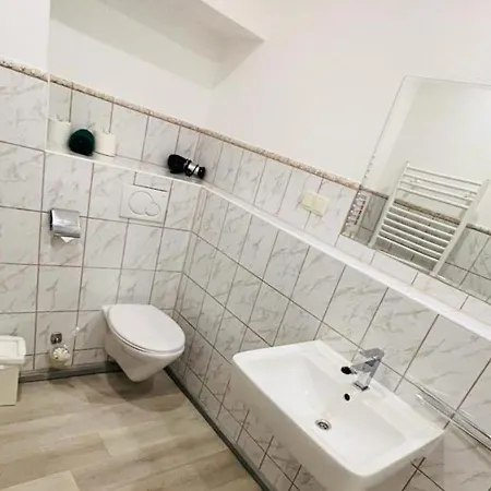 Ocheleck Apartment